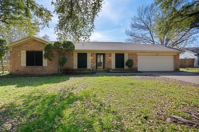 822 S Ridgeway Drive Cleburne, TX House Active - Photo 1 of 40. Opens carousel modal