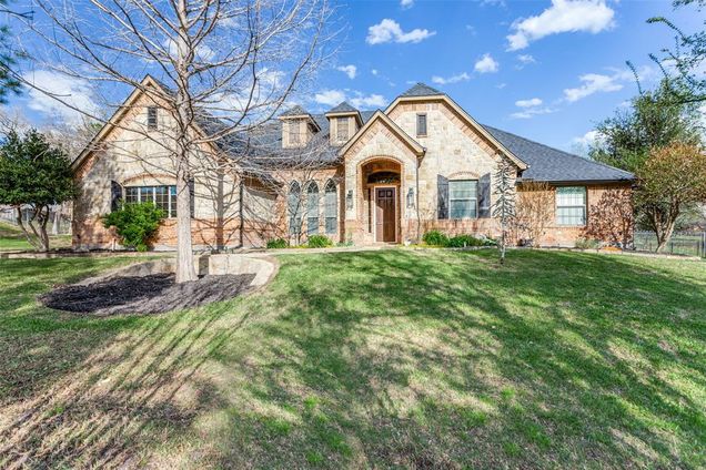 7332 La Cantera Drive Fort Worth, TX House Pending - Photo 1 of 40. Opens carousel modal