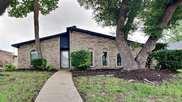 5722 Kerry Lane Garland, TX House Active - Photo 1 of 16. Opens carousel modal