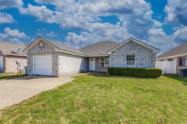 3326 Shining Light Drive Dallas, TX House Sold - Photo 1 of 1. Opens carousel modal