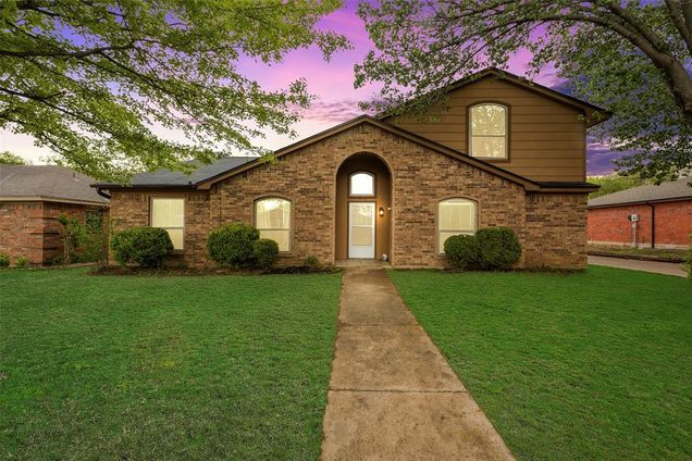 5501 Whisper Glen Drive