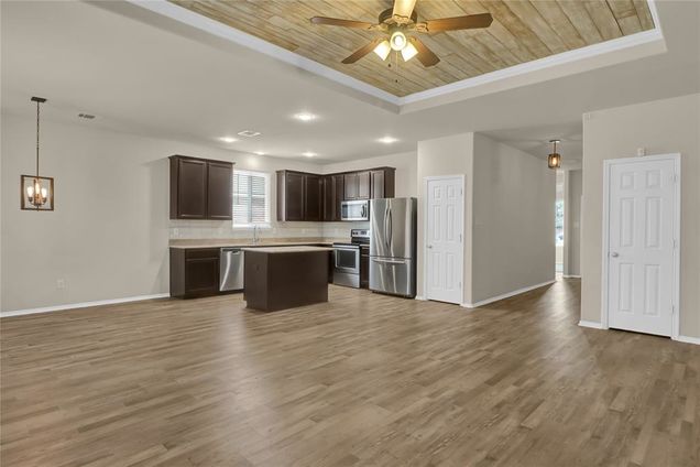8305 Trickham Bend