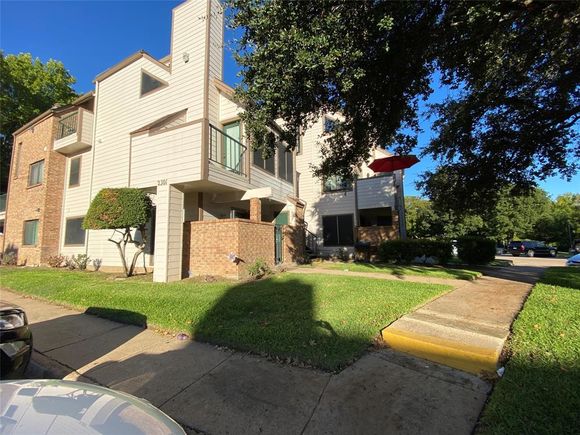 2301 Balsam Drive Unit M304 Arlington, TX Condo Active - Photo 1 of 37. Opens carousel modal