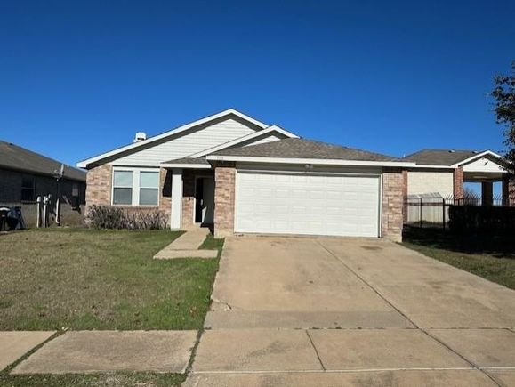 508 Hertford Street Fort Worth, TX House Active - Photo 1 of 7. Opens carousel modal