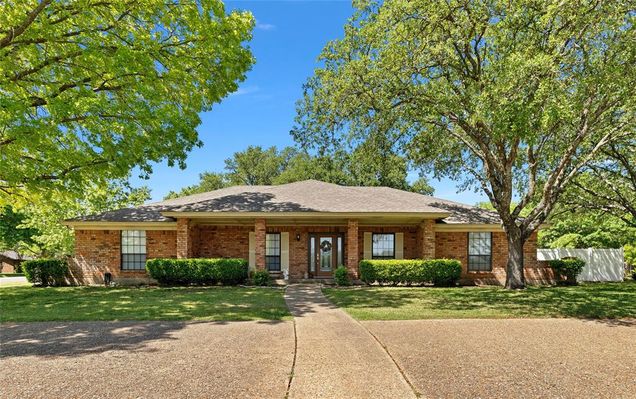 704 Hyde Park Boulevard Cleburne, TX House Pending - Photo 1 of 38. Opens carousel modal