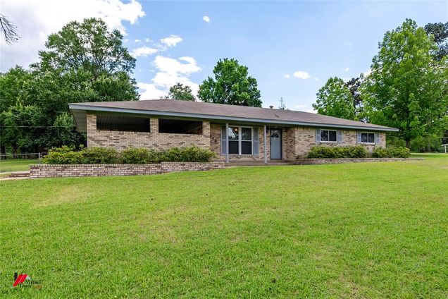 1020 Machen Drive Springhill, LA House Sold - Photo 1 of 1. Opens carousel modal