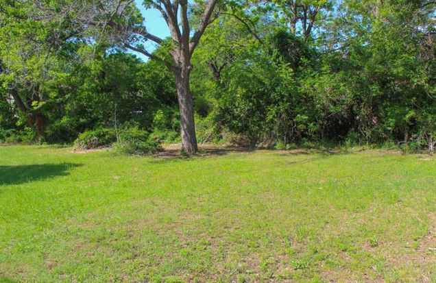 285 S Race Avenue Stephenville, TX Plot of land Active - Photo 1 of 6. Opens carousel modal