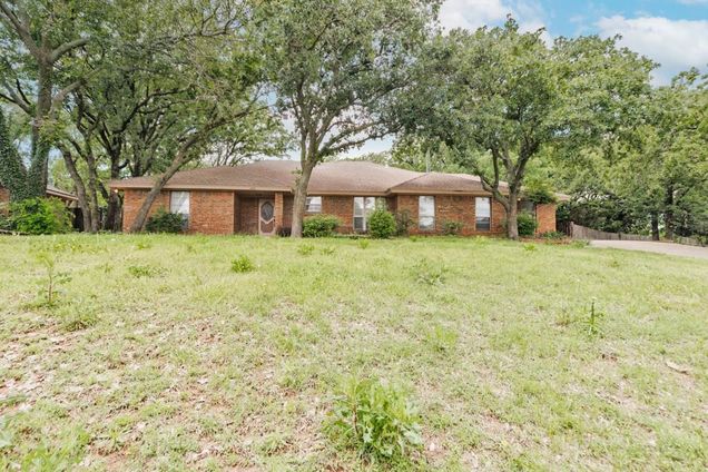 1300 Woodland Trail Drive