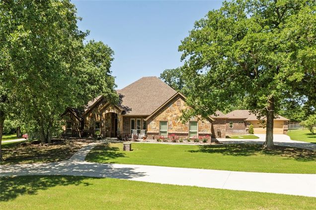 196 Ellis Creek Drive Weatherford, TX House Sold - Photo 1 of 1. Opens carousel modal