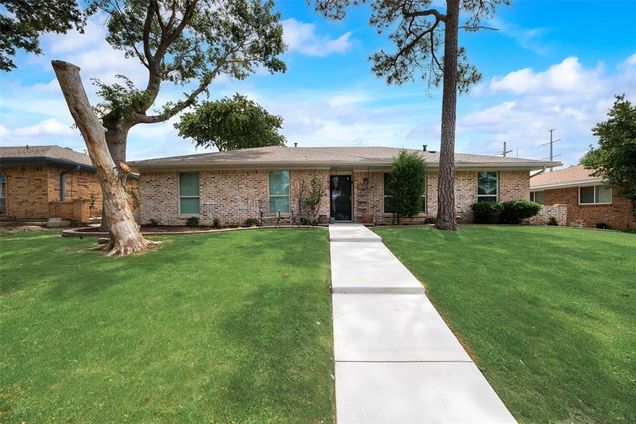 1574 College Parkway