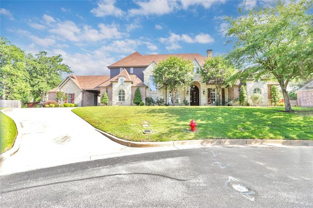 6805 Castle Pines Court