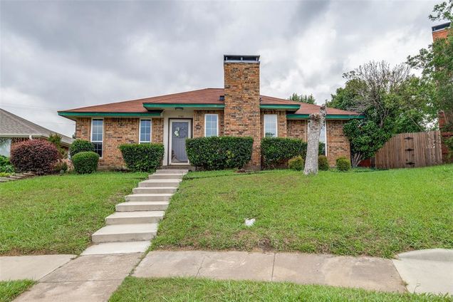 1740 Northview Carrollton, TX House Active - Photo 1 of 24. Opens carousel modal