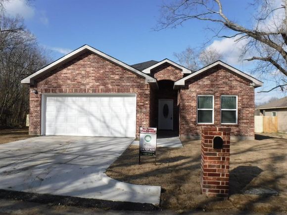 920 Jones Street Greenville, TX House Active - Photo 1 of 20. Opens carousel modal