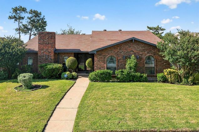 3416 Livingston Lane