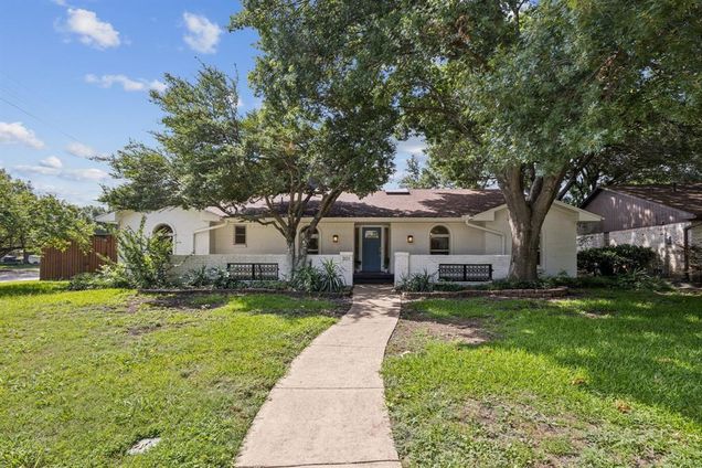 301 Ridgebriar Drive Richardson, TX House Active - Photo 1 of 34. Opens carousel modal
