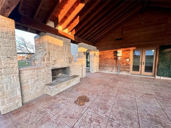 2159 Country Club Lucas, TX House Active - Photo 1 of 36. Opens carousel modal