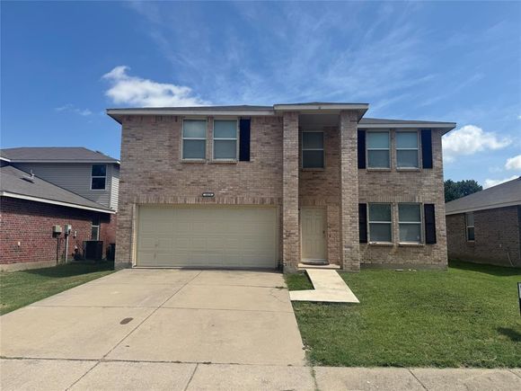 1613 Rialto Way Fort Worth, TX House Active - Photo 1 of 5. Opens carousel modal