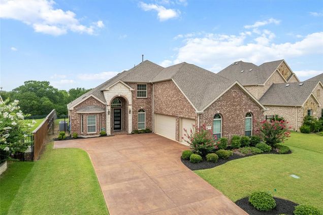 1605 Vintage Lane