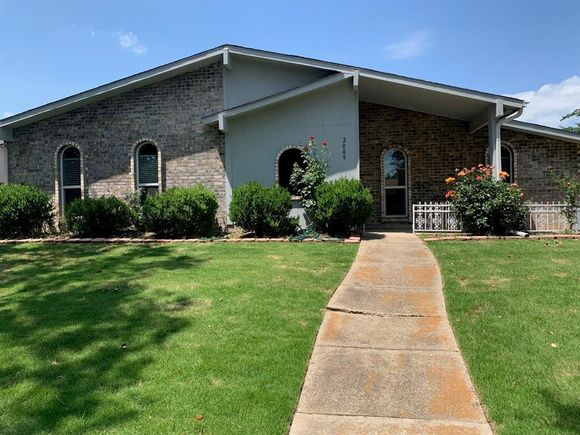 2009 Chestnut Road