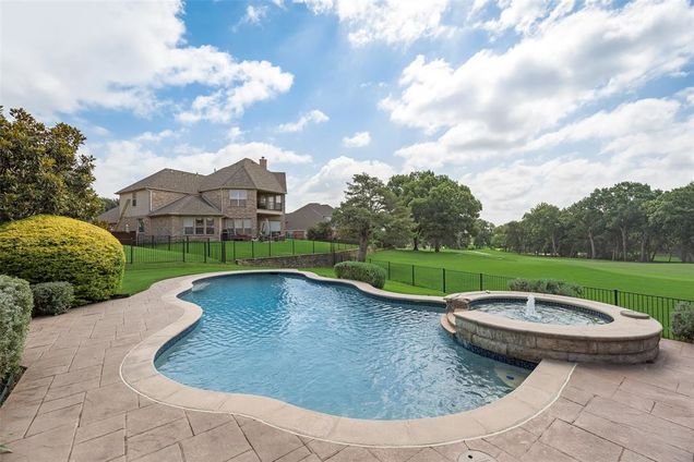 2501 Valley Creek Trail