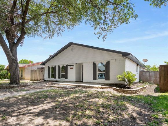 1824 Arundel Drive