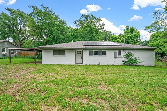 205 S Line Weatherford, TX House Active - Photo 1 of 35. Opens carousel modal