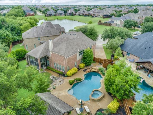 500 Tully Court