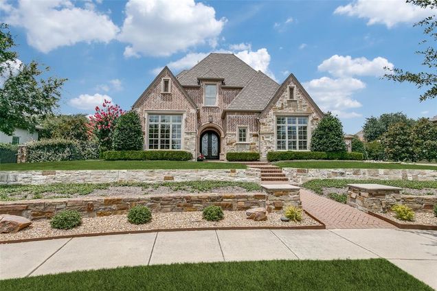 6100 Southwind Lane