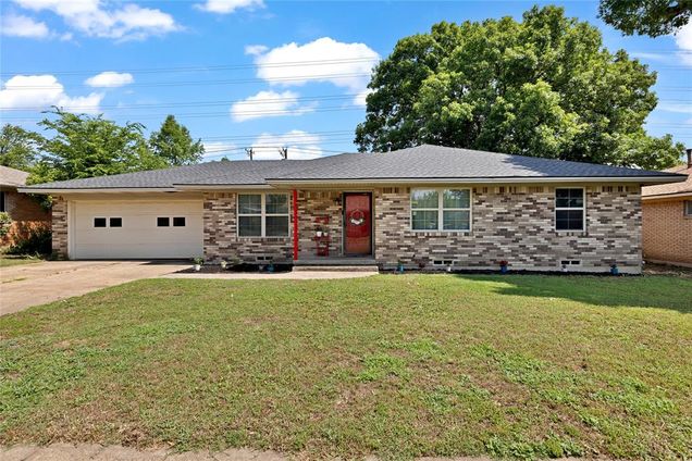 1402 Wysong Drive