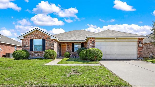 3813 Kathryn Way McKinney, TX House Active - Photo 1 of 14. Opens carousel modal
