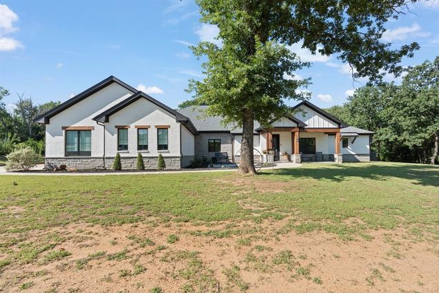 7480 County Road 802