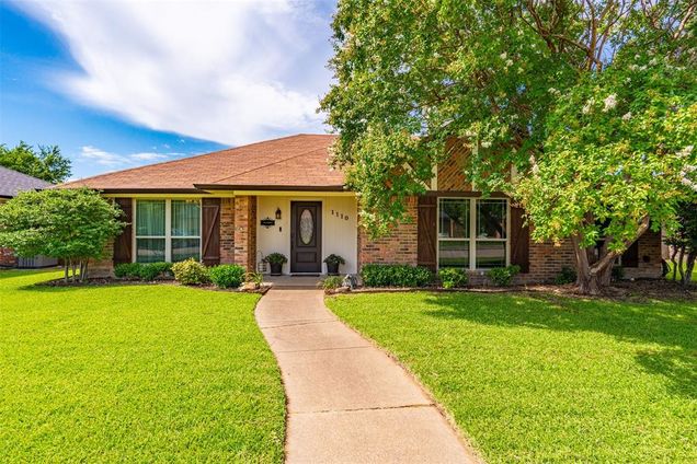 1110 Clearview Drive