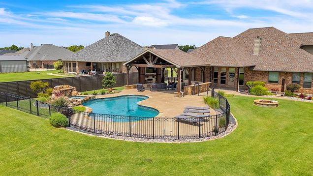 12286 N Emerald Ranch Lane