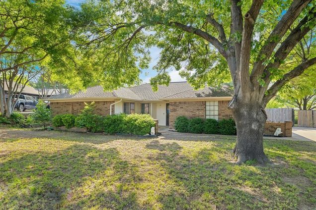 8341 Crosswind Drive Fort Worth, TX House Active - Photo 1 of 39. Opens carousel modal