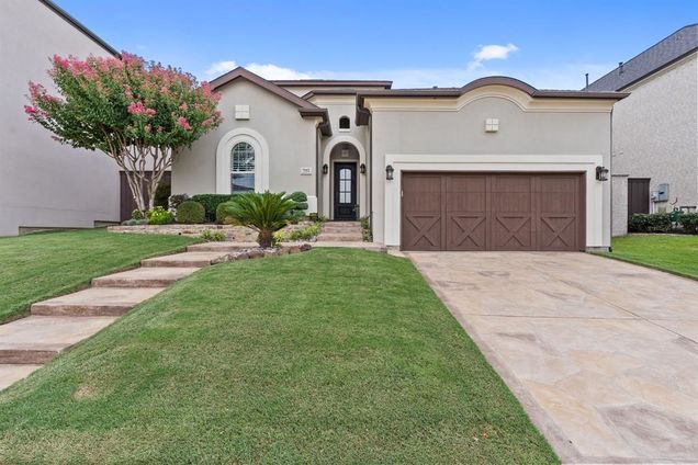 7112 Lancaster Lane