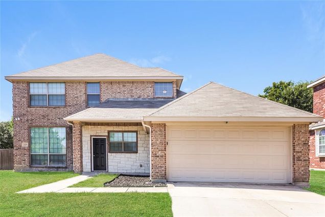 1229 Granada Drive DeSoto, TX House Active - Photo 1 of 17. Opens carousel modal