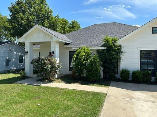 111 Elder Street Waxahachie, TX House Active - Photo 1 of 14. Opens carousel modal