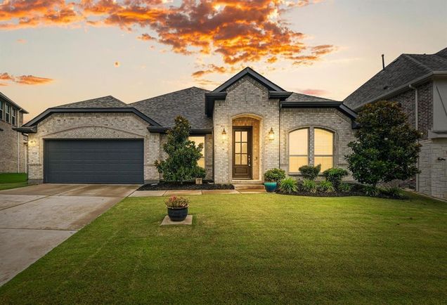 5220 Ravine Ridge Court Flower Mound, TX House Active - Photo 1 of 39. Opens carousel modal