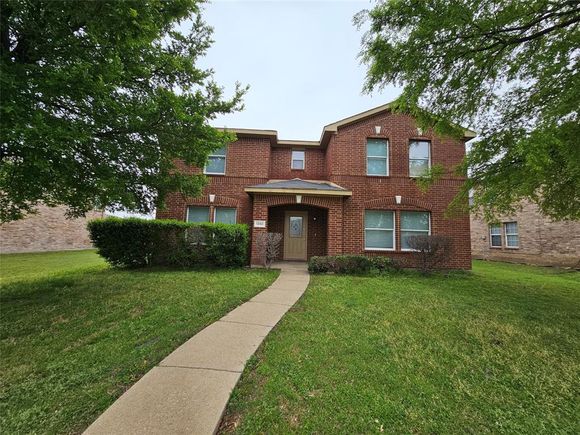 1356 Fox Glenn Cedar Hill, TX House Active - Photo 1 of 40. Opens carousel modal