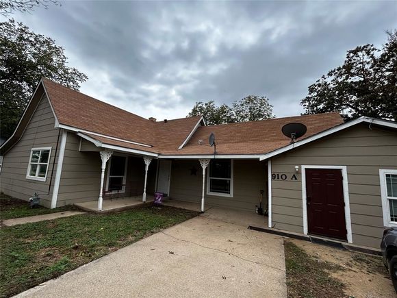 910 W Long Street Stephenville, TX Multifamily Active - Photo 1 of 40. Opens carousel modal