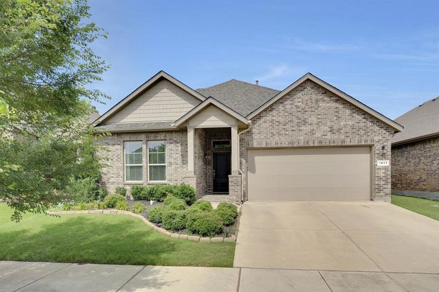 1513 Canary Lane Argyle, TX House Active - Photo 1 of 40. Opens carousel modal