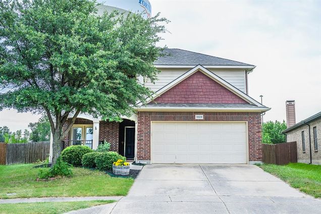1929 Frosted Willow Lane Fort Worth, TX House Active - Photo 1 of 7. Opens carousel modal