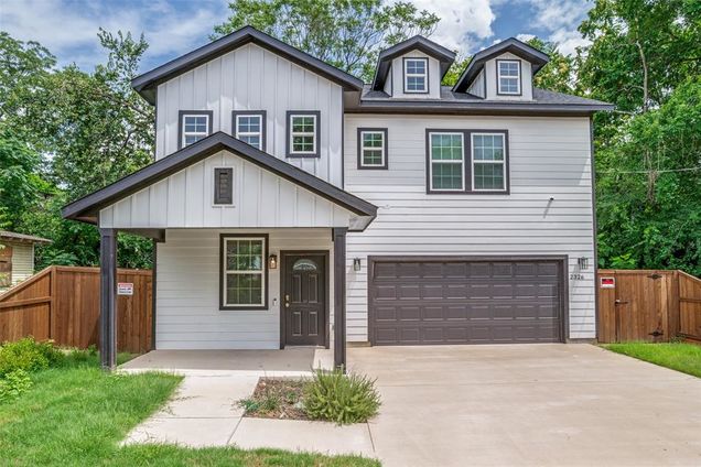 2326 Bethurum Avenue Dallas, TX House Active - Photo 1 of 24. Opens carousel modal