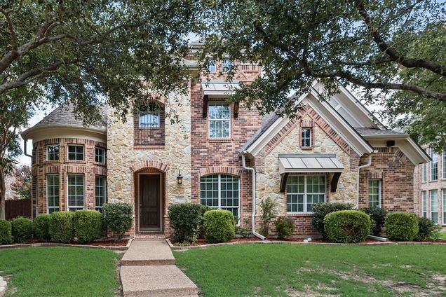 1706 Tamarack Drive