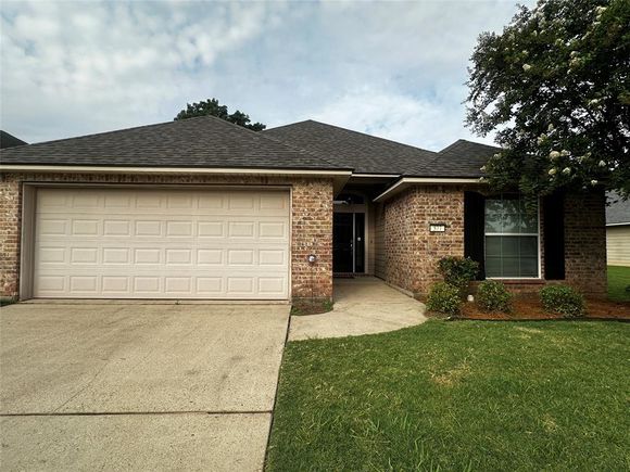 577 Whitefield Lane Bossier City, LA House Active - Photo 1 of 30. Opens carousel modal