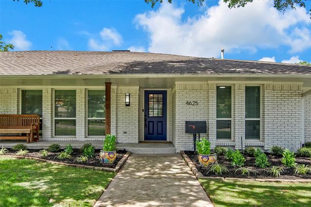 4625 Willow Lane