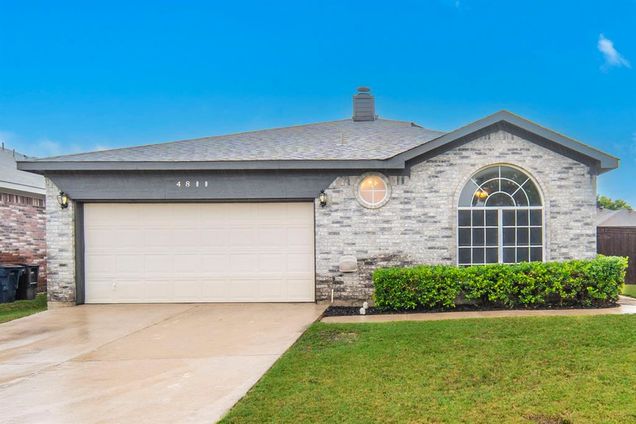 4800 Fishhook Court