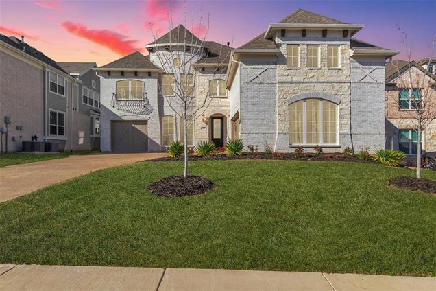 5505 Glenscape Circle Plano, TX House Active - Photo 1 of 40. Opens carousel modal