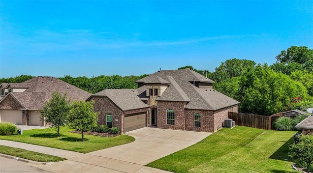 1006 Lombard Drive Rockwall, TX House Active - Photo 1 of 27. Opens carousel modal
