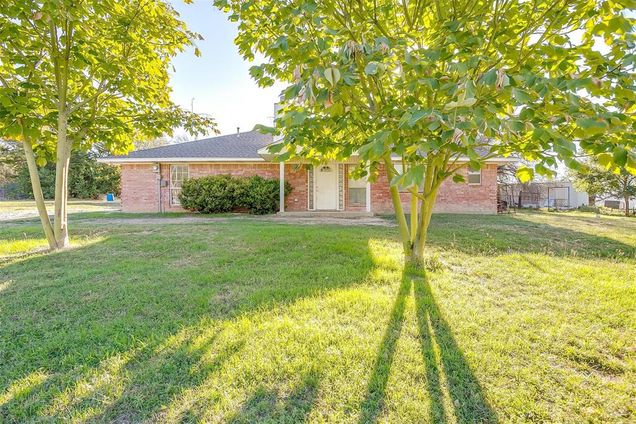 1907 Live Oak Circle